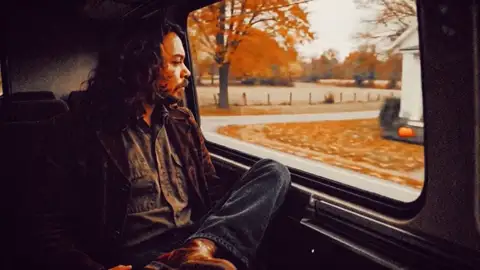 VENDITOR still at 1:40: Riding into town